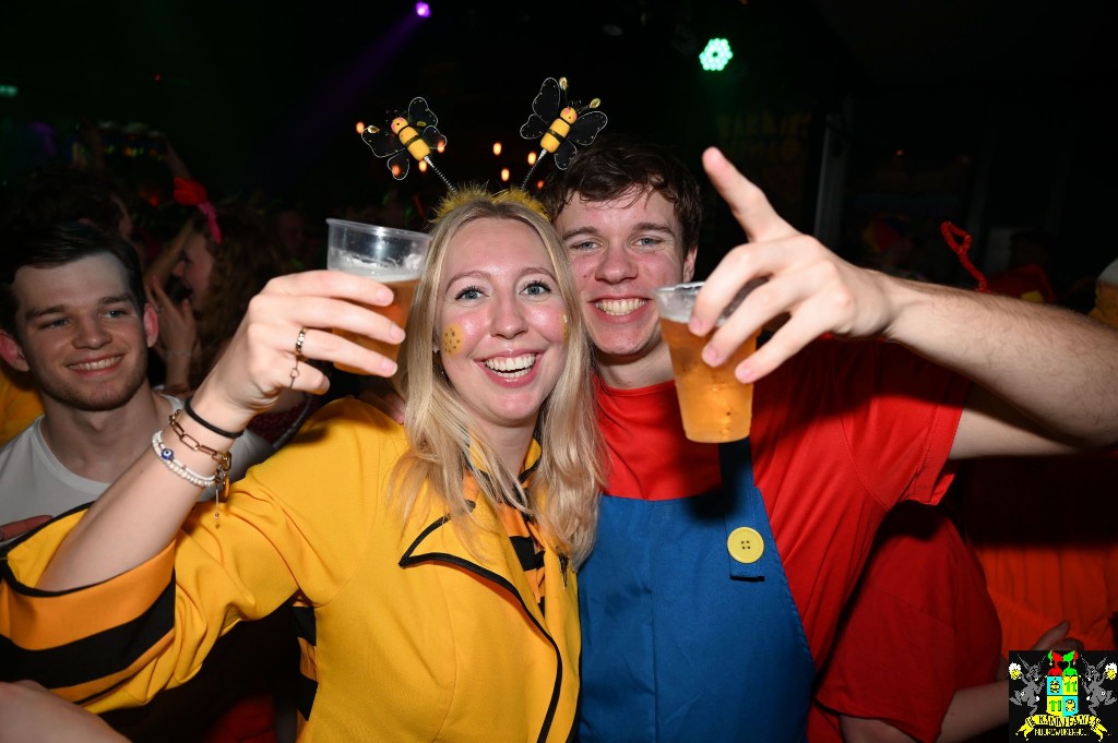 ../Images/Pyamaparty 166.jpg
